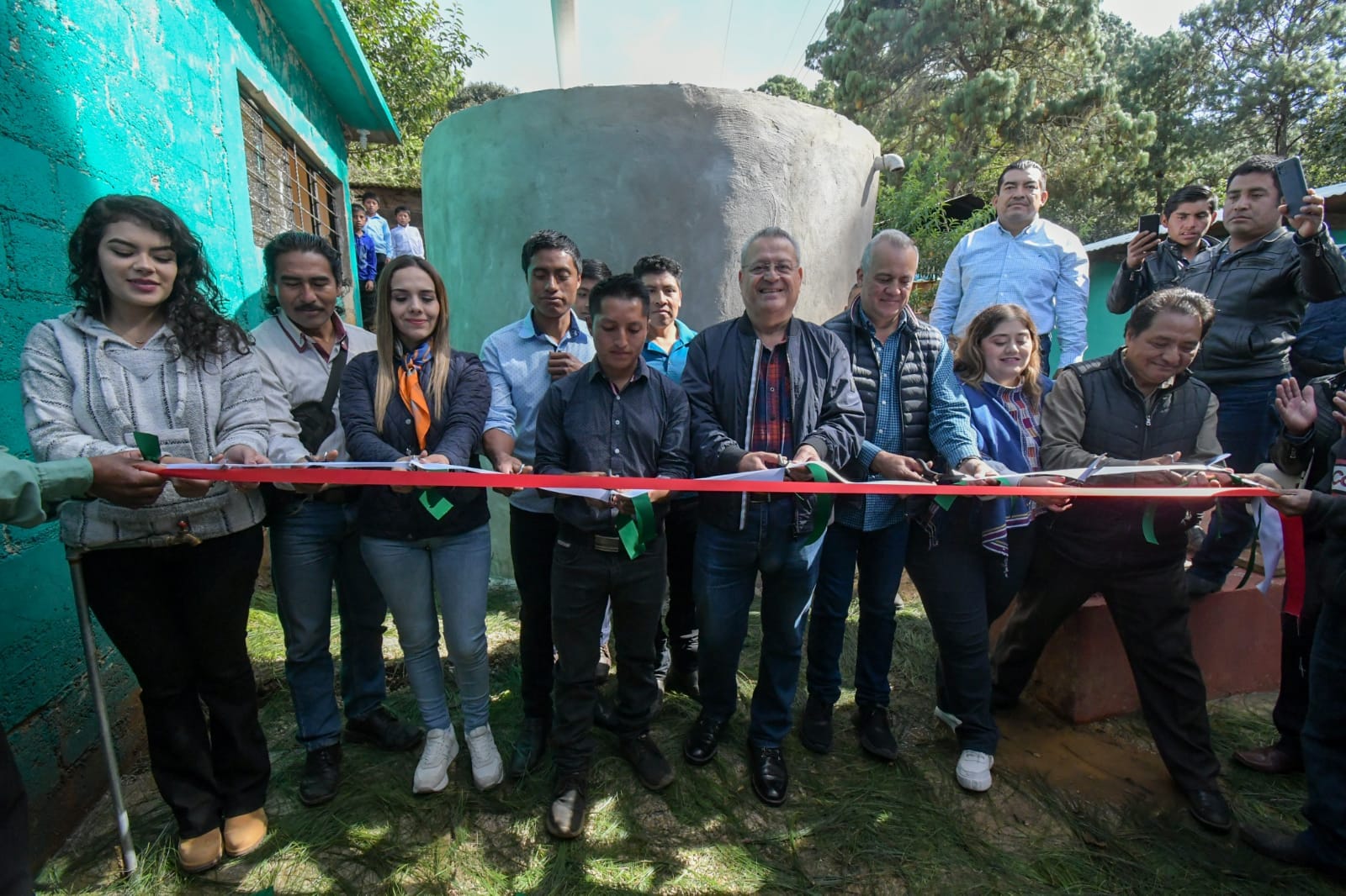 COMUNIDAD SAN ANTONIO LA LAGUNITA SE BENEFICIA CON TANQUES DE FERROCEMENTO. – H. Ayuntamiento de San Cristóbal de Las Casas